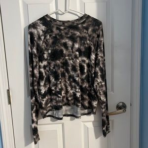 Brand SO. Color- black, brown, white, gray pattern. Size medium.